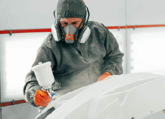 Adhesion of high-temperature sprayed plastic housings